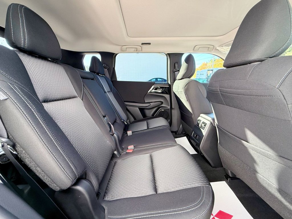 2025 Mitsubishi Outlander SE S-AWC in Kentville, Nova Scotia - 26 - w1024h768px