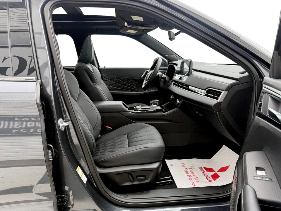 2026 Mitsubishi Outlander NOIR S-AWC in Kentville, Nova Scotia - 20 - w1024h768px