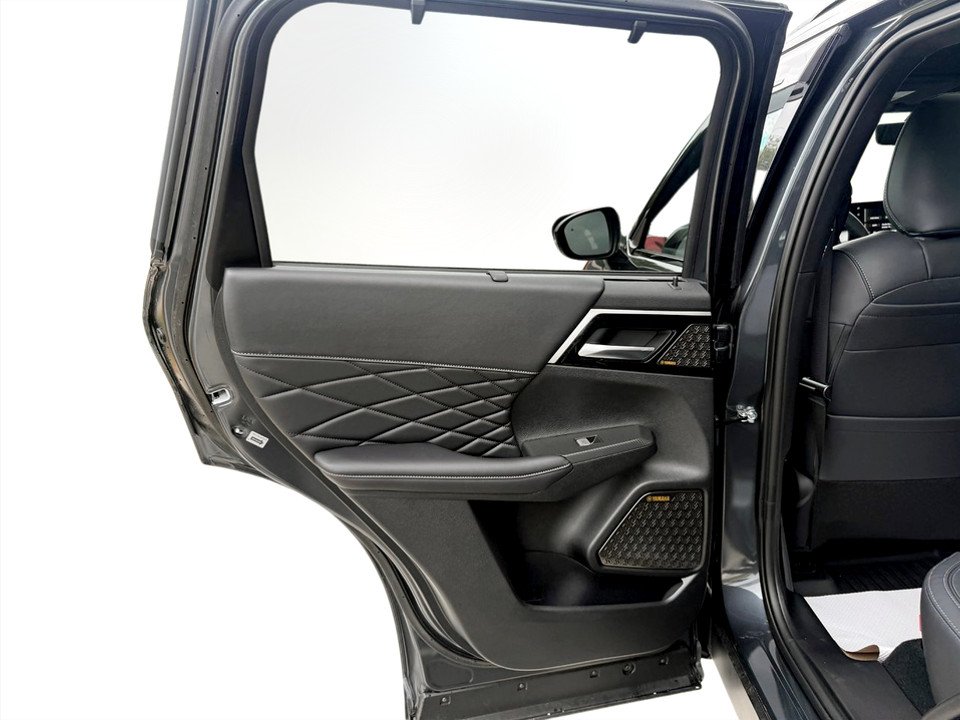 2026 Mitsubishi Outlander NOIR S-AWC in Kentville, Nova Scotia - 14 - w1024h768px