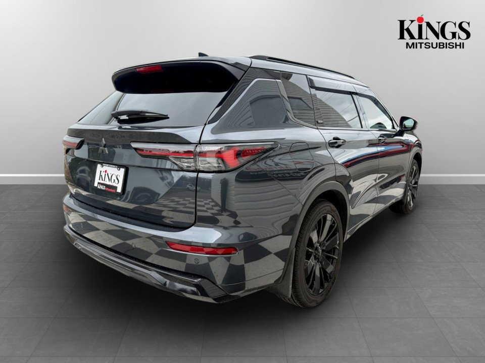 2026 Mitsubishi Outlander NOIR S-AWC in Kentville, Nova Scotia - 4 - w1024h768px