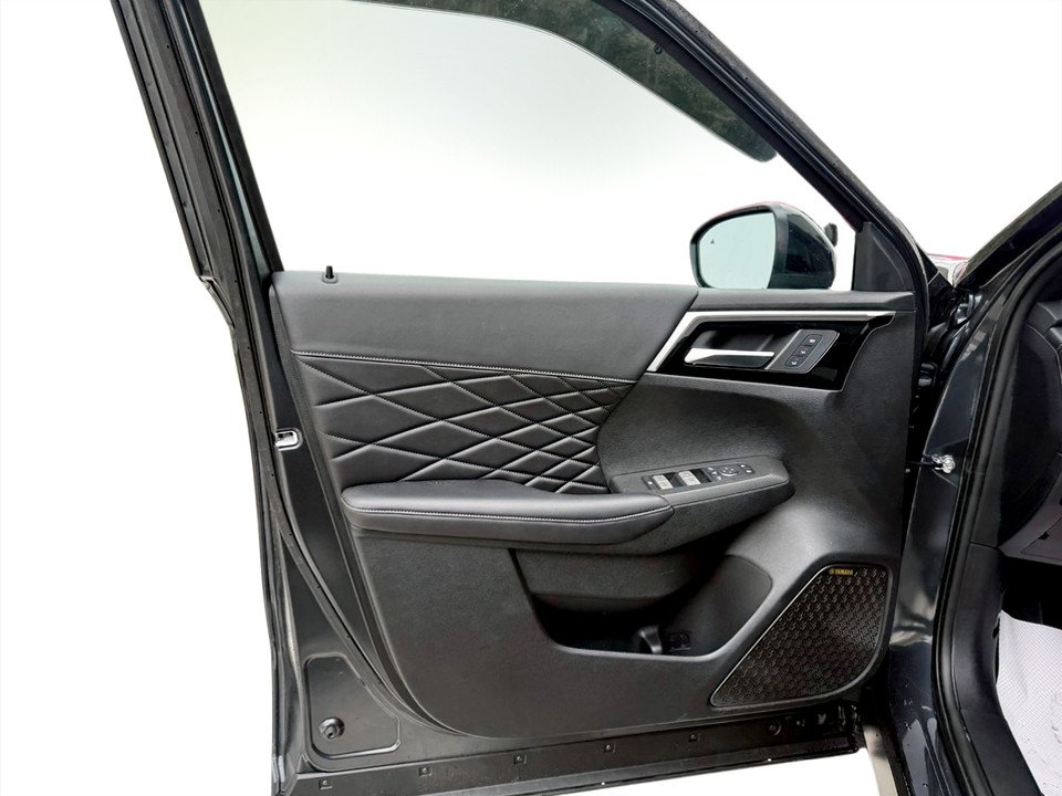 2026 Mitsubishi Outlander NOIR S-AWC in Kentville, Nova Scotia - 7 - w1024h768px