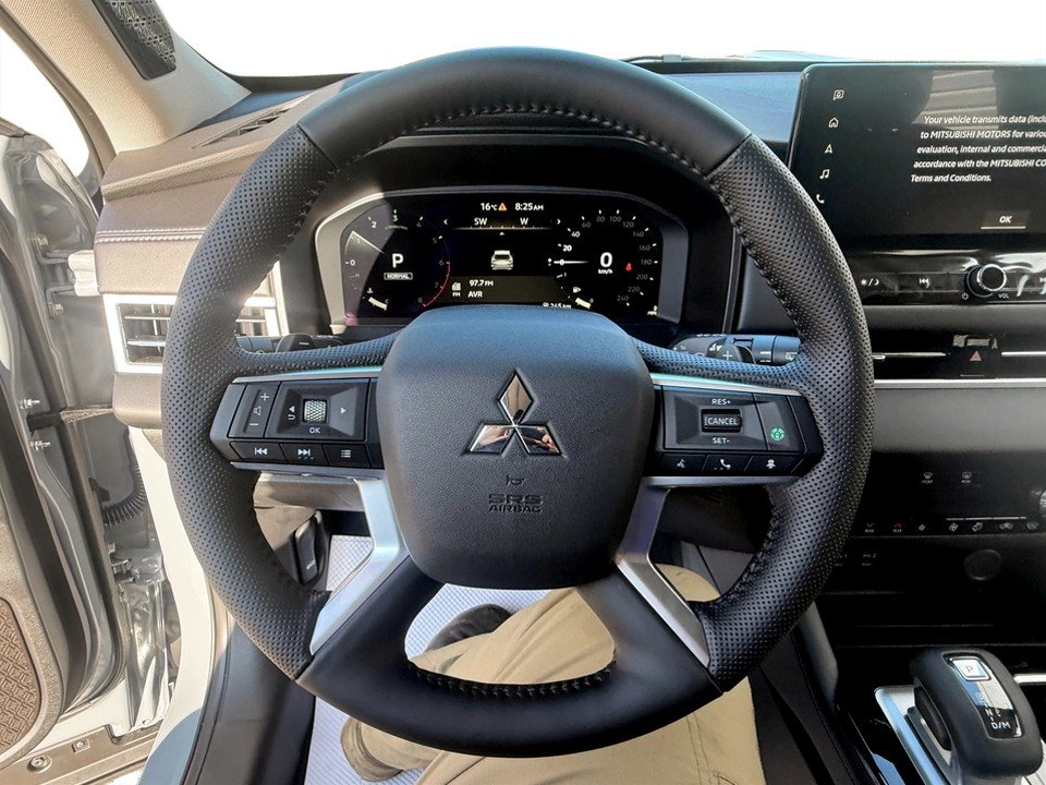 2026 Mitsubishi Outlander GT S-AWC in Kentville, Nova Scotia - 13 - w1024h768px