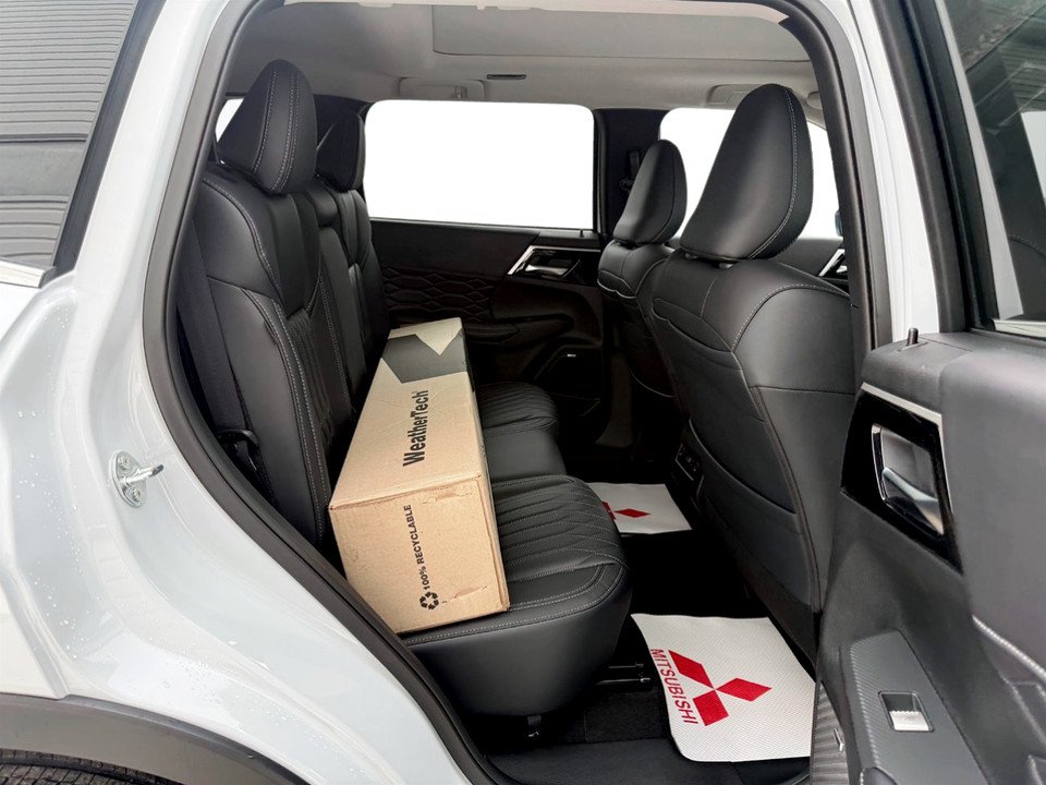 2026 Mitsubishi Outlander SEL S-AWC in Kentville, Nova Scotia - 21 - w1024h768px
