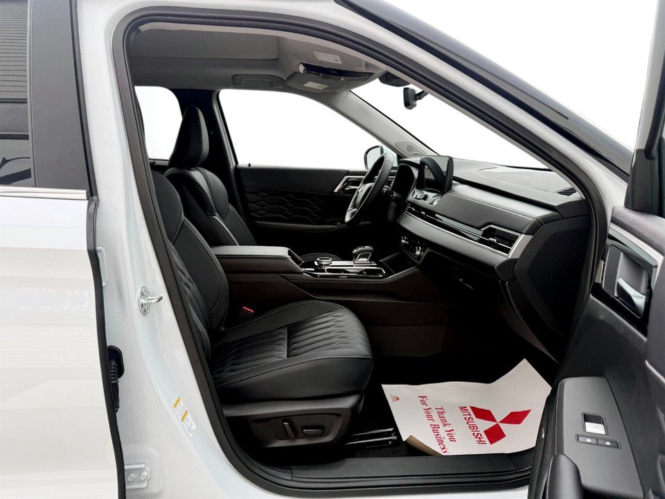 2026 Mitsubishi Outlander SEL S-AWC in Kentville, Nova Scotia - 23 - w1024h768px
