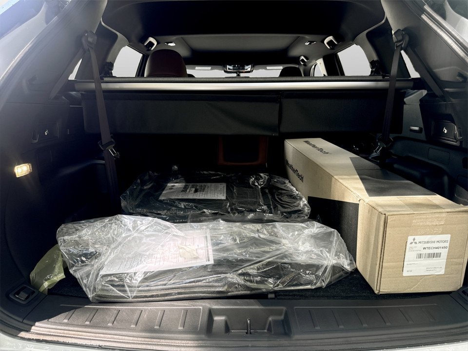 2026 Mitsubishi Outlander GT PREMIUM S-AWC in Kentville, Nova Scotia - 13 - w1024h768px