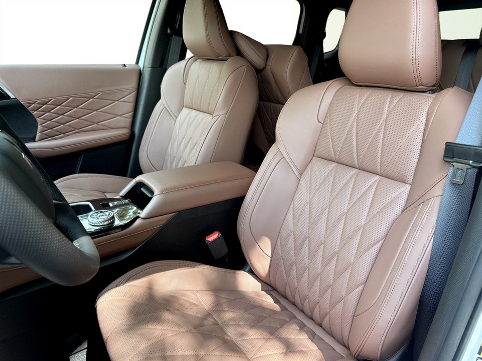 2026 Mitsubishi Outlander GT PREMIUM S-AWC in Kentville, Nova Scotia - 7 - w1024h768px
