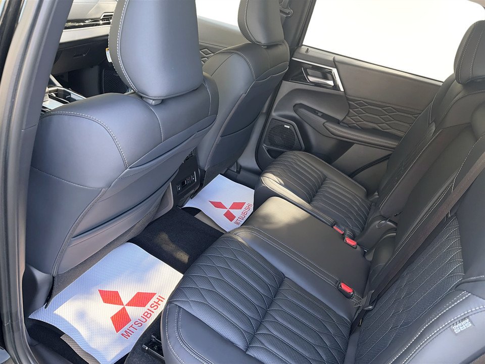 Mitsubishi Outlander SEL S-AWC 2026 à Kentville, Nouvelle-Écosse - 12 - w1024h768px