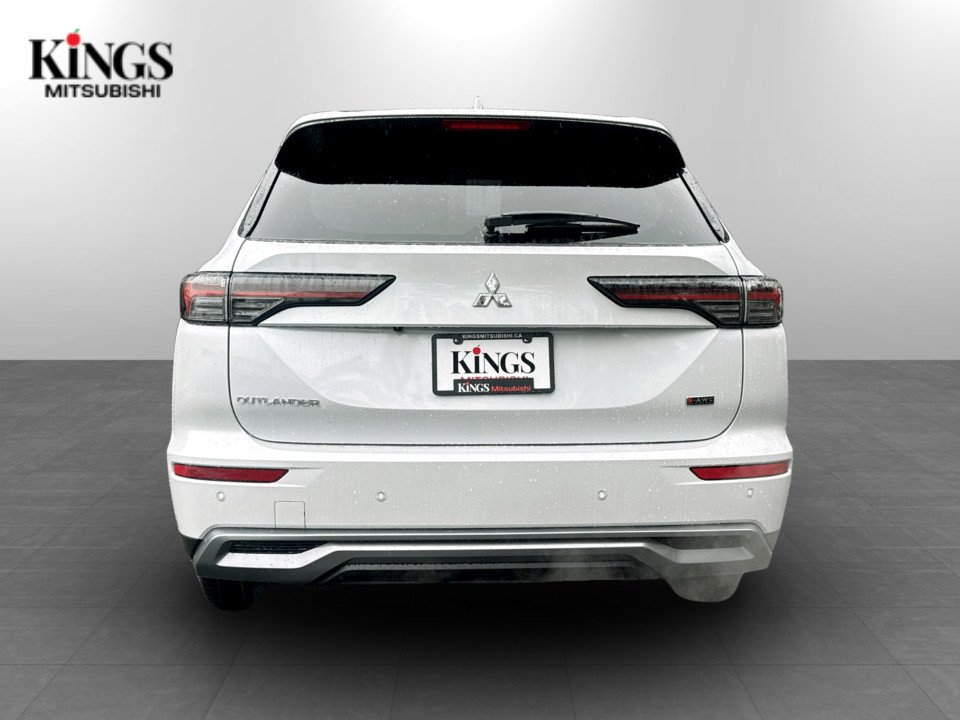 2026 Mitsubishi Outlander LE S-AWC in Kentville, Nova Scotia - 5 - w1024h768px
