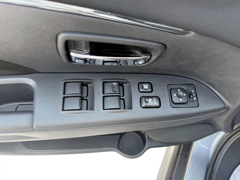 2026 Mitsubishi RVR SE AWC in Kentville, Nova Scotia - 11 - w1024h768px