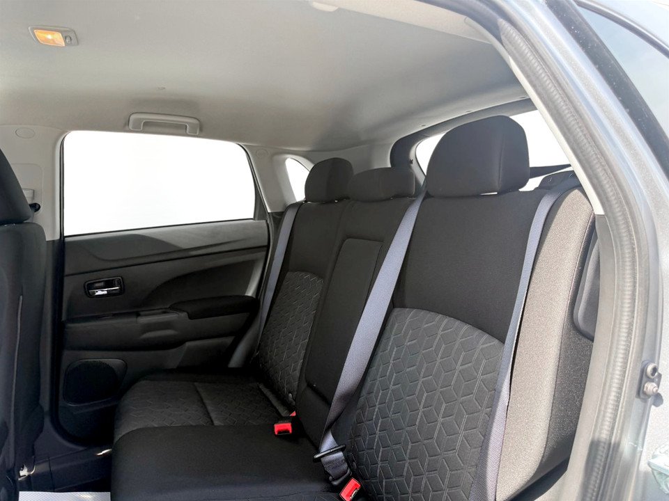 2026 Mitsubishi RVR SE AWC in Kentville, Nova Scotia - 17 - w1024h768px