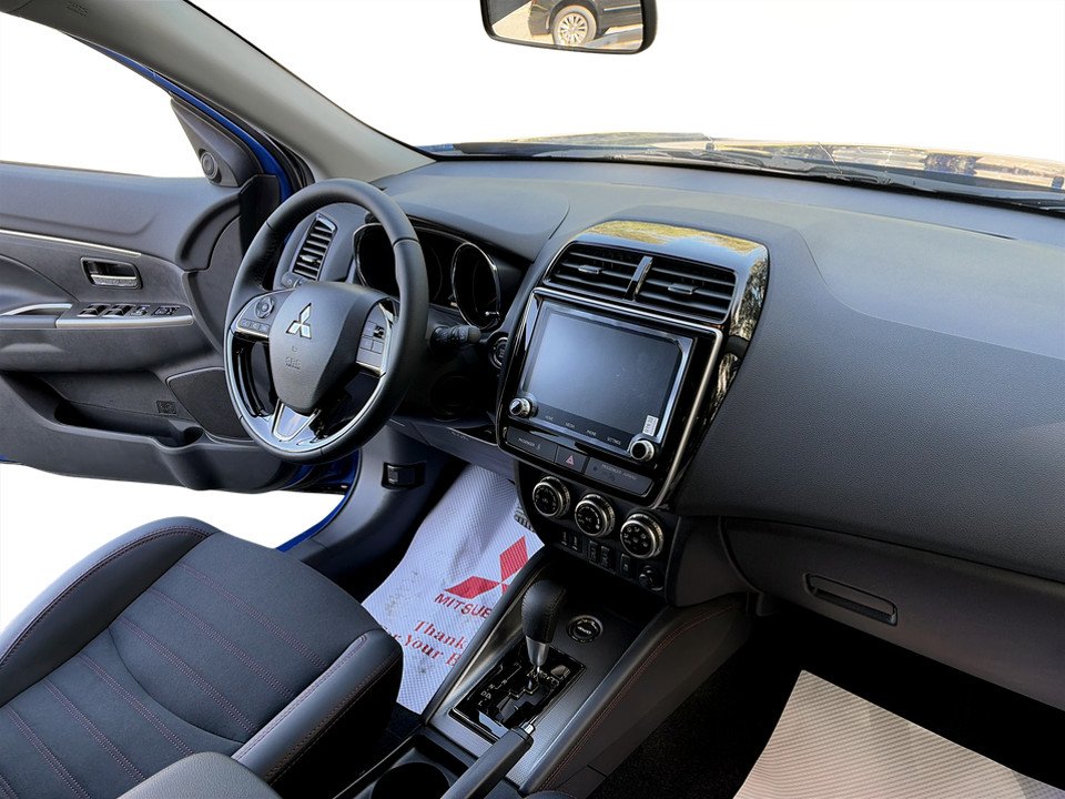 2027 Mitsubishi RVR SEL AWC in Kentville, Nova Scotia - 6 - w1024h768px