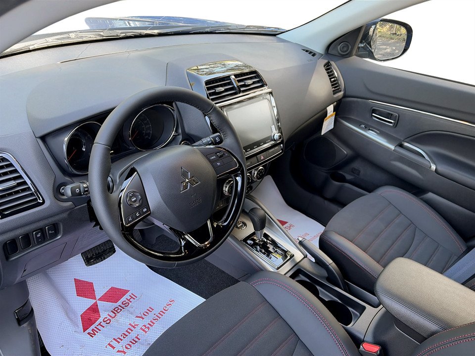 2027 Mitsubishi RVR SEL AWC in Kentville, Nova Scotia - 11 - w1024h768px