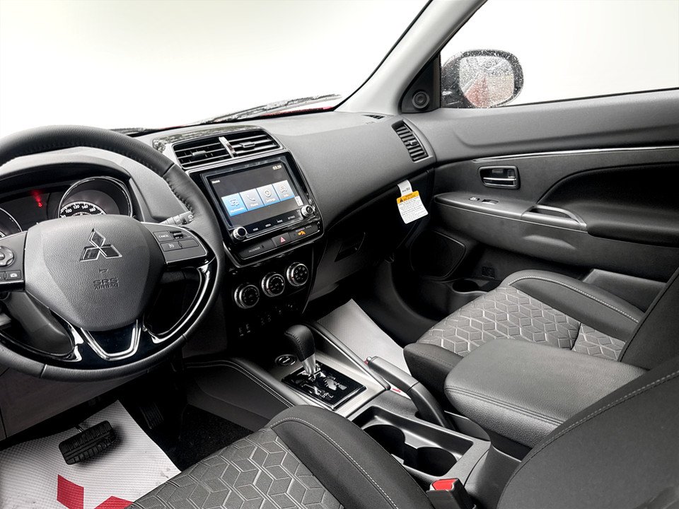 2027 Mitsubishi RVR SE AWC in Kentville, Nova Scotia - 11 - w1024h768px