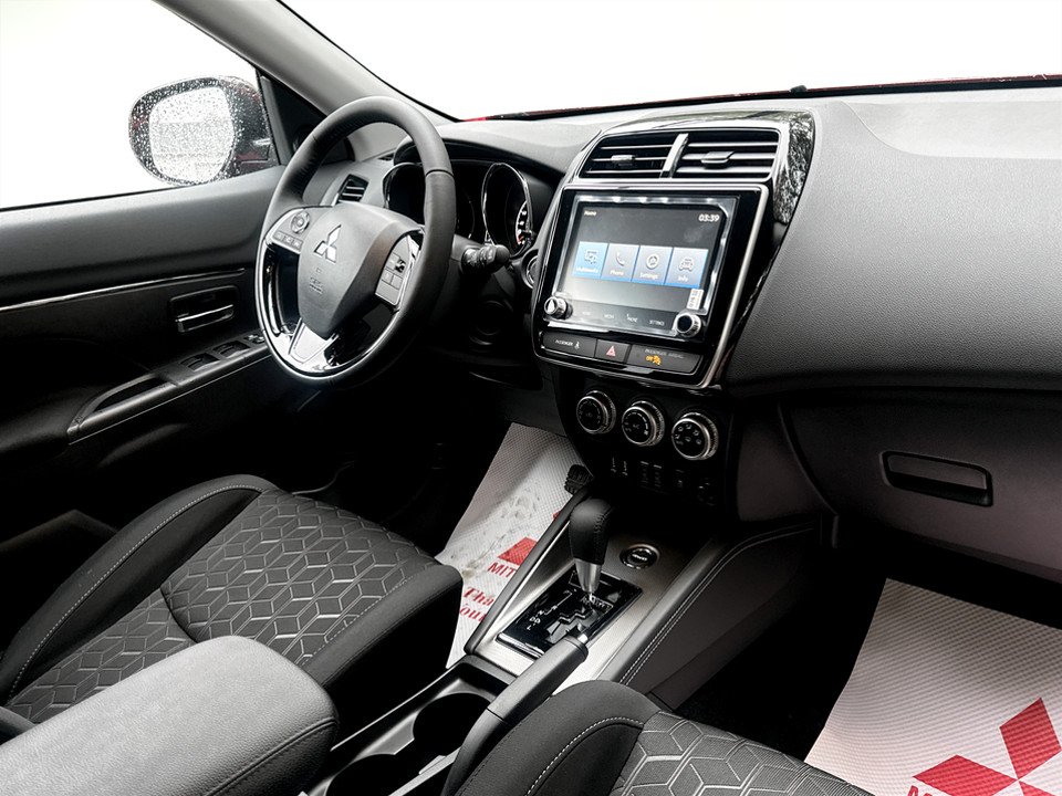 2027 Mitsubishi RVR SE AWC in Kentville, Nova Scotia - 6 - w1024h768px
