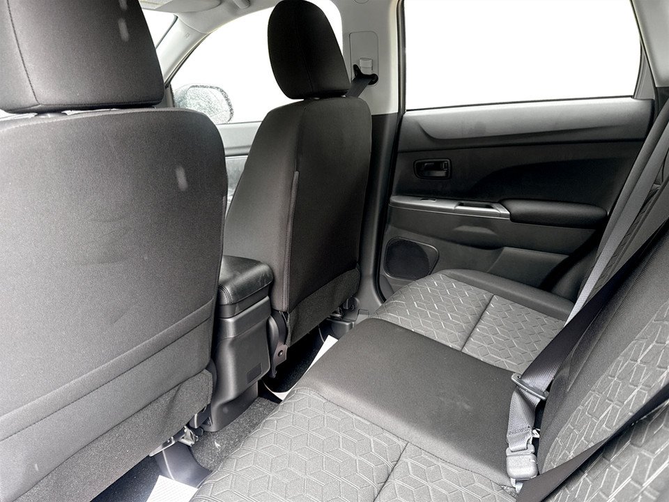 Mitsubishi RVR ES FWD 2027 à Kentville, Nouvelle-Écosse - 12 - w1024h768px