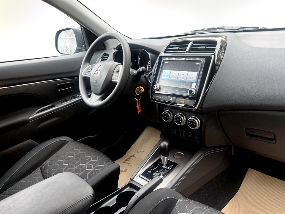 2027 Mitsubishi RVR ES FWD in Kentville, Nova Scotia - 6 - w1024h768px
