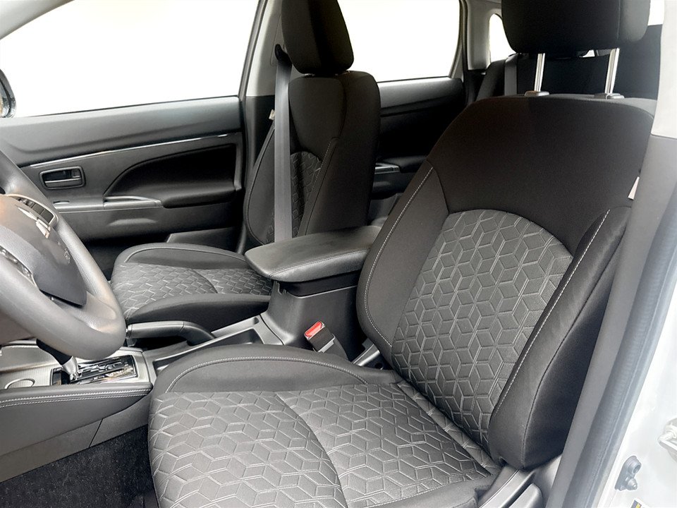 2027 Mitsubishi RVR ES FWD in Kentville, Nova Scotia - 7 - w1024h768px