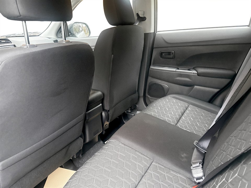 2027 Mitsubishi RVR ES FWD in Kentville, Nova Scotia - 12 - w1024h768px