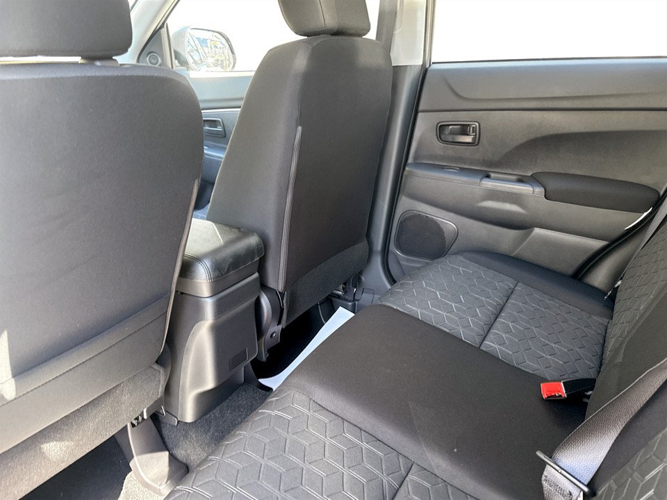 2027 Mitsubishi RVR ES FWD in Kentville, Nova Scotia - 12 - w1024h768px