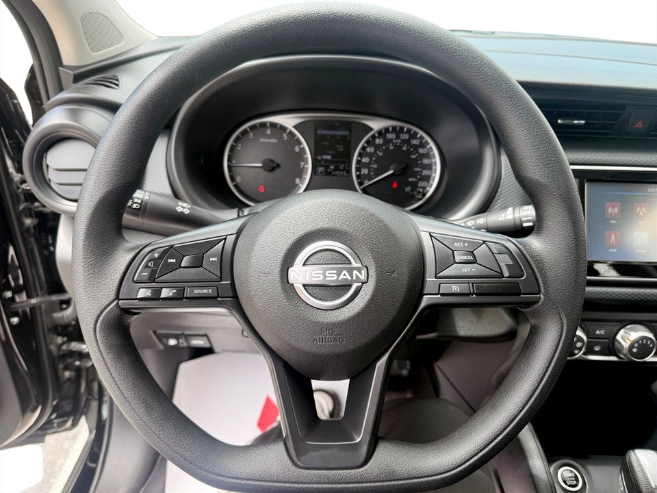 2024 Nissan Kicks S, keyless entry, backup camera, Bluetooth in Kentville, Nova Scotia - 9 - w1024h768px