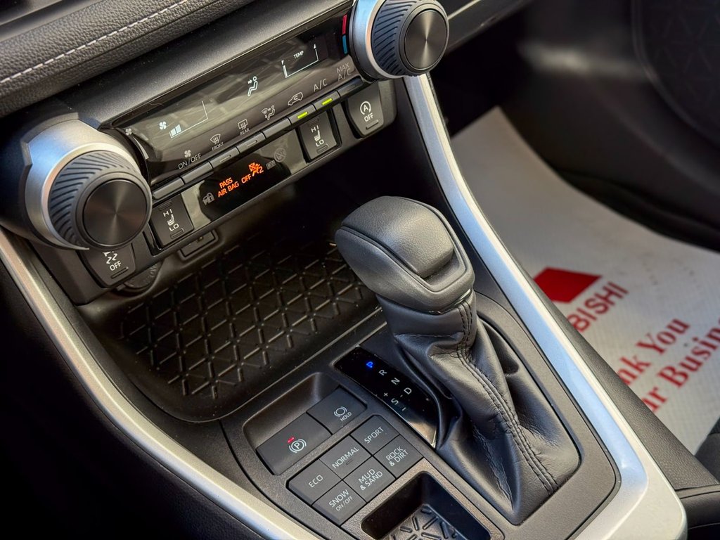Toyota RAV4 LE | AWD SUV | Bluetooth Enabled 2024 à COLDBROOK, Nouvelle-Écosse - 15 - w1024h768px