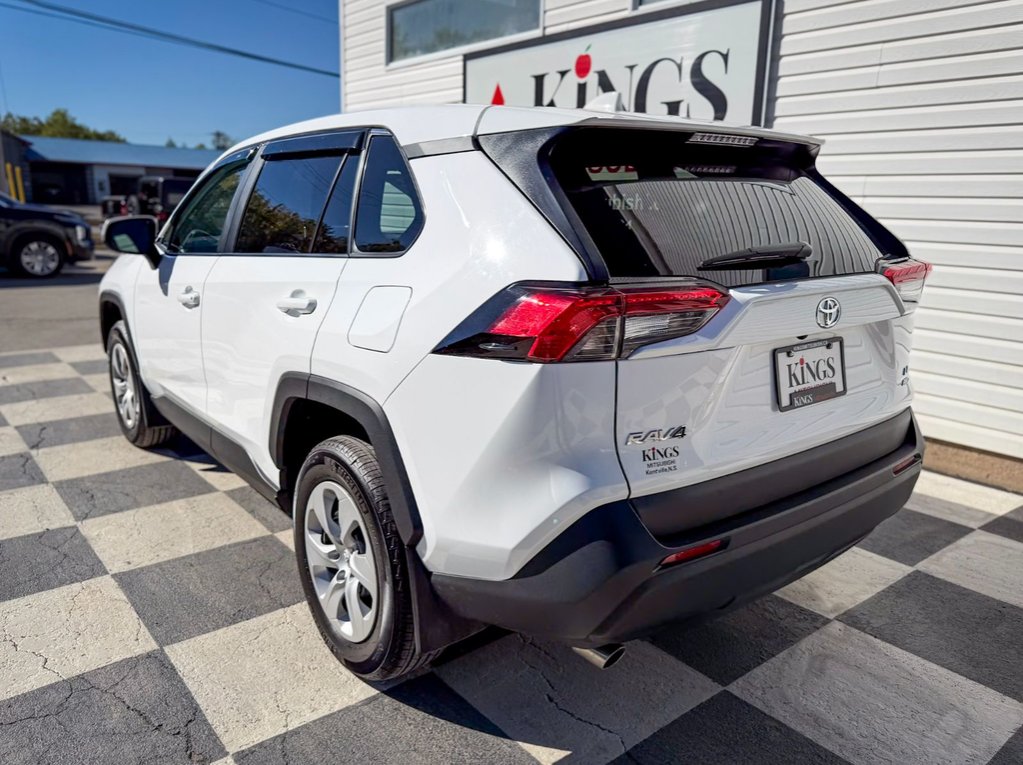 Toyota RAV4 LE | AWD SUV | Bluetooth Enabled 2024 à COLDBROOK, Nouvelle-Écosse - 6 - w1024h768px