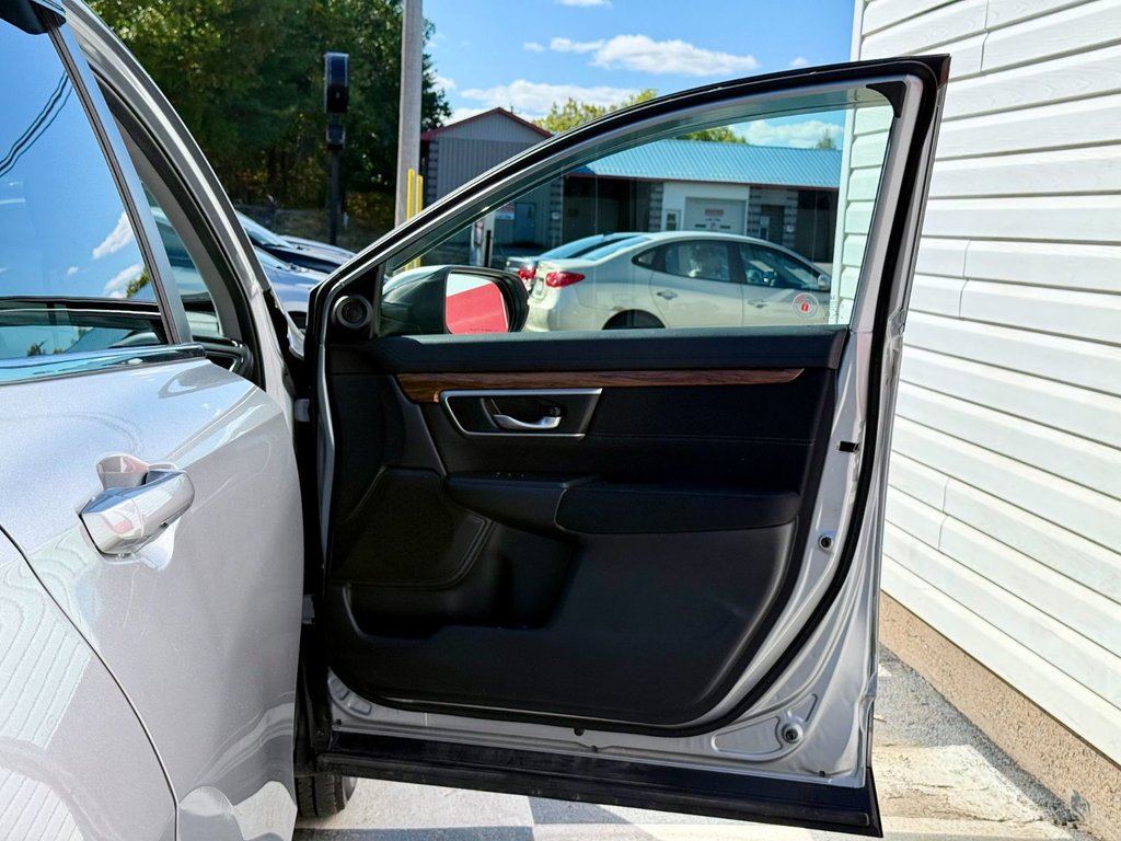 2019 Honda CR-V EX Heated Seats, Sunroof, CarPlay & Android Auto in COLDBROOK, Nova Scotia - 25 - w1024h768px