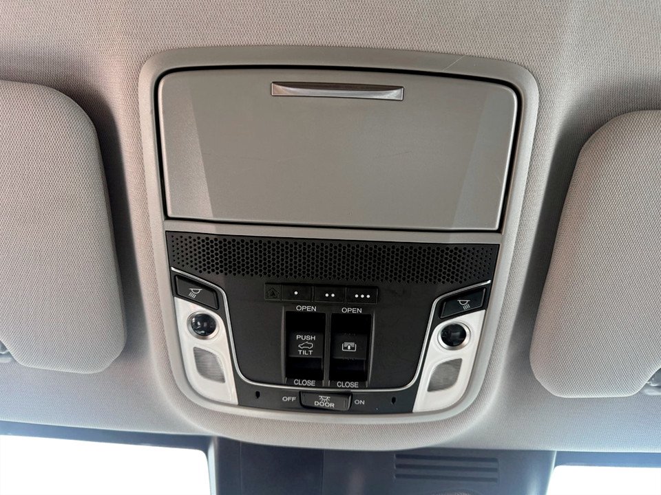Honda CR-V Touring, keyless entry, backup camera, Bluetooth 2022 à Kentville, Nouvelle-Écosse - 13 - w1024h768px