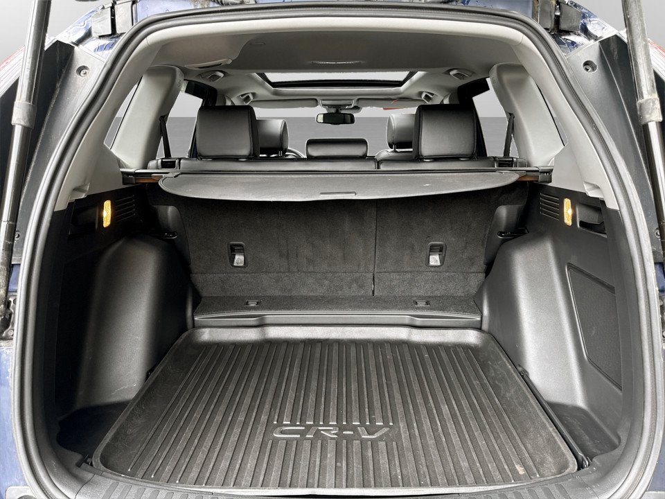 2022 Honda CR-V Touring, keyless entry, backup camera, Bluetooth in COLDBROOK, Nova Scotia - 13 - w1024h768px