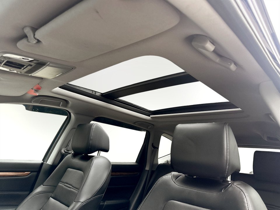2022 Honda CR-V Touring, keyless entry, backup camera, Bluetooth in COLDBROOK, Nova Scotia - 8 - w1024h768px