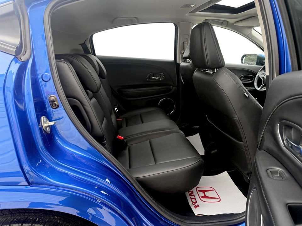 2019 Honda HR-V Touring, keyless entry, backup camera, Bluetooth in COLDBROOK, Nova Scotia - 18 - w1024h768px