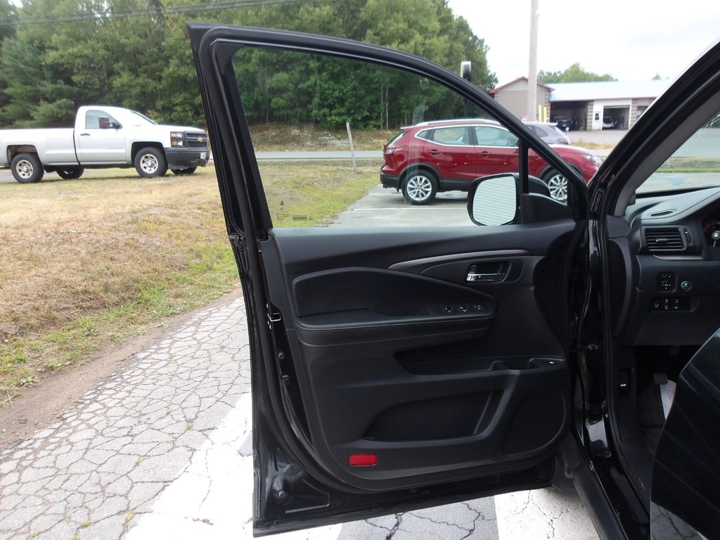 2020 Honda Ridgeline Sport - Reverse Camera, Carplay, Heated Seats in COLDBROOK, Nova Scotia - 7 - w1024h768px