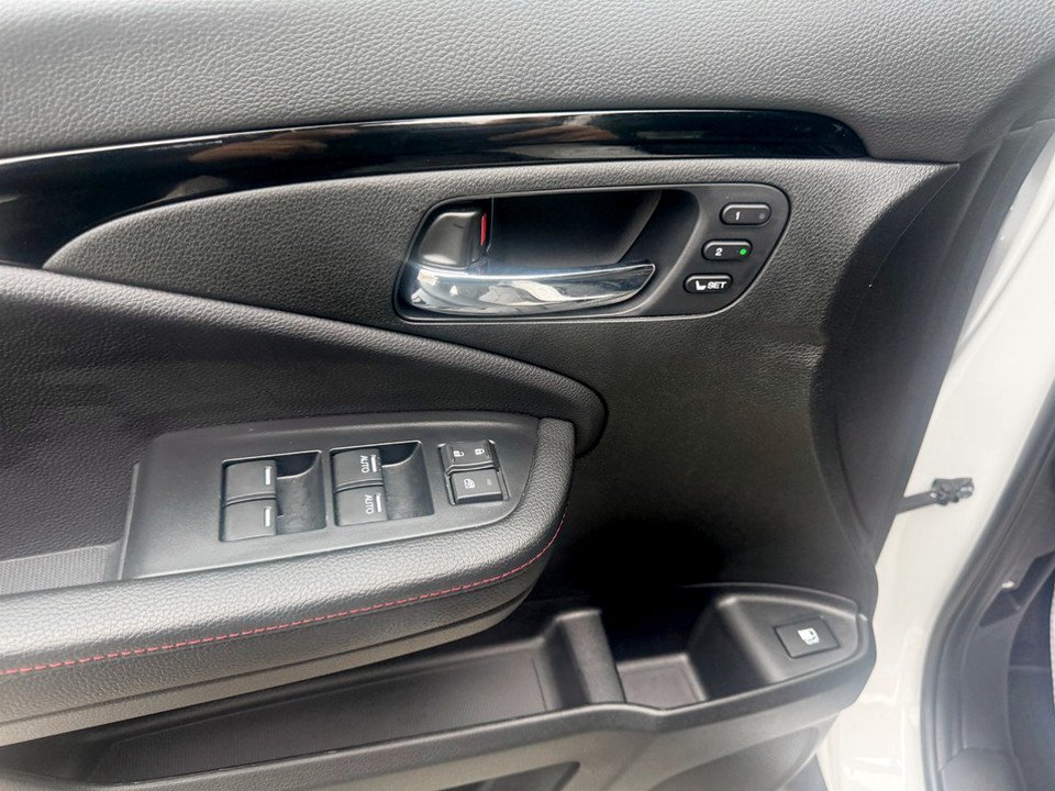 Honda RIDGELINE Black Edition, keyless entry, backup camera, BT 2025 à Kentville, Nouvelle-Écosse - 8 - w1024h768px