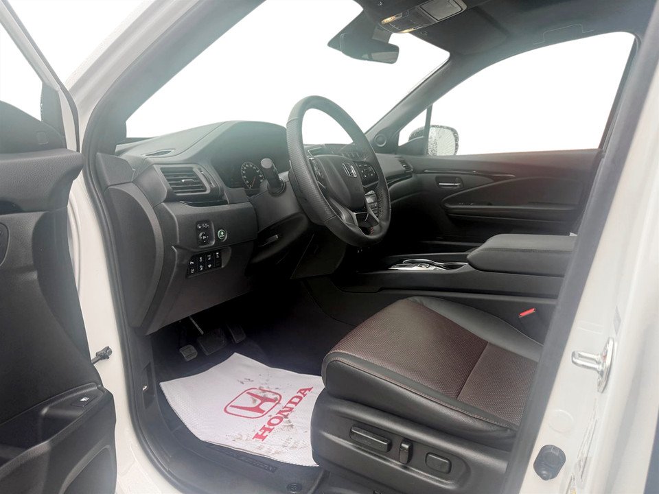 Honda RIDGELINE Black Edition, keyless entry, backup camera, BT 2025 à Kentville, Nouvelle-Écosse - 9 - w1024h768px