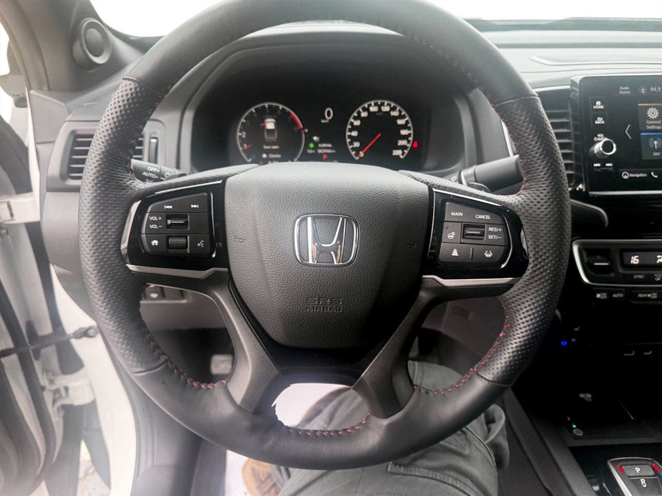 Honda RIDGELINE Black Edition, keyless entry, backup camera, BT 2025 à Kentville, Nouvelle-Écosse - 10 - w1024h768px