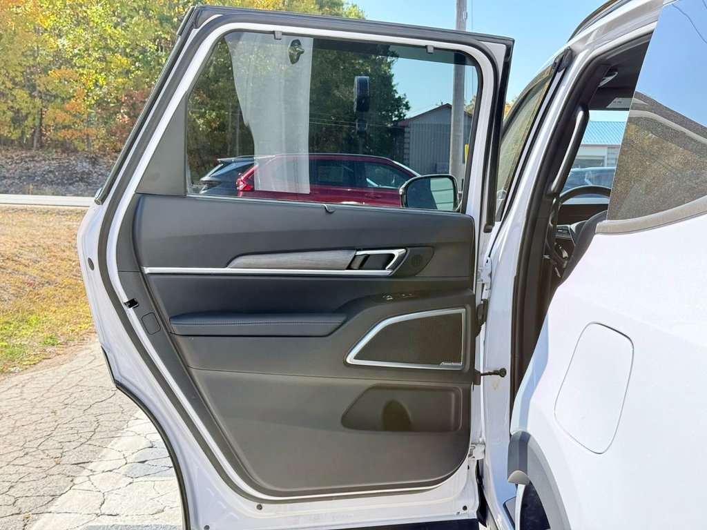 Kia TELLURIDE Reverse Camera, Premium Audio, Heated Seats 2023 à COLDBROOK, Nouvelle-Écosse - 19 - w1024h768px