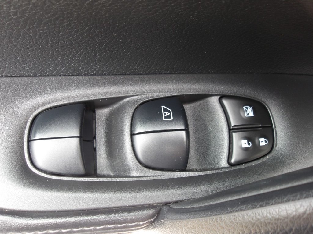 2021 Nissan Qashqai SV - Reverse Camera, Heated Seats, Lane Assist in COLDBROOK, Nova Scotia - 8 - w1024h768px