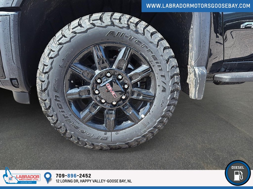 2025 GMC Sierra 2500 HD AT4 in Goose Bay, Newfoundland and Labrador - 6 - w1024h768px