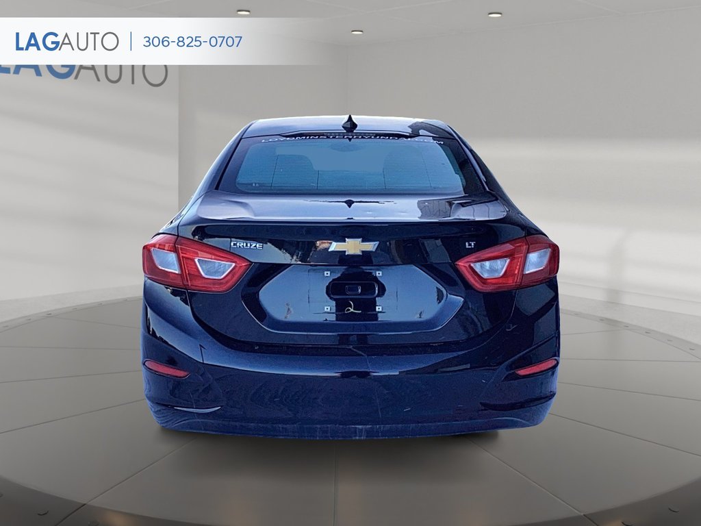 2017 Chevrolet Cruze LT in Lloydminster, Saskatchewan - 3 - w1024h768px