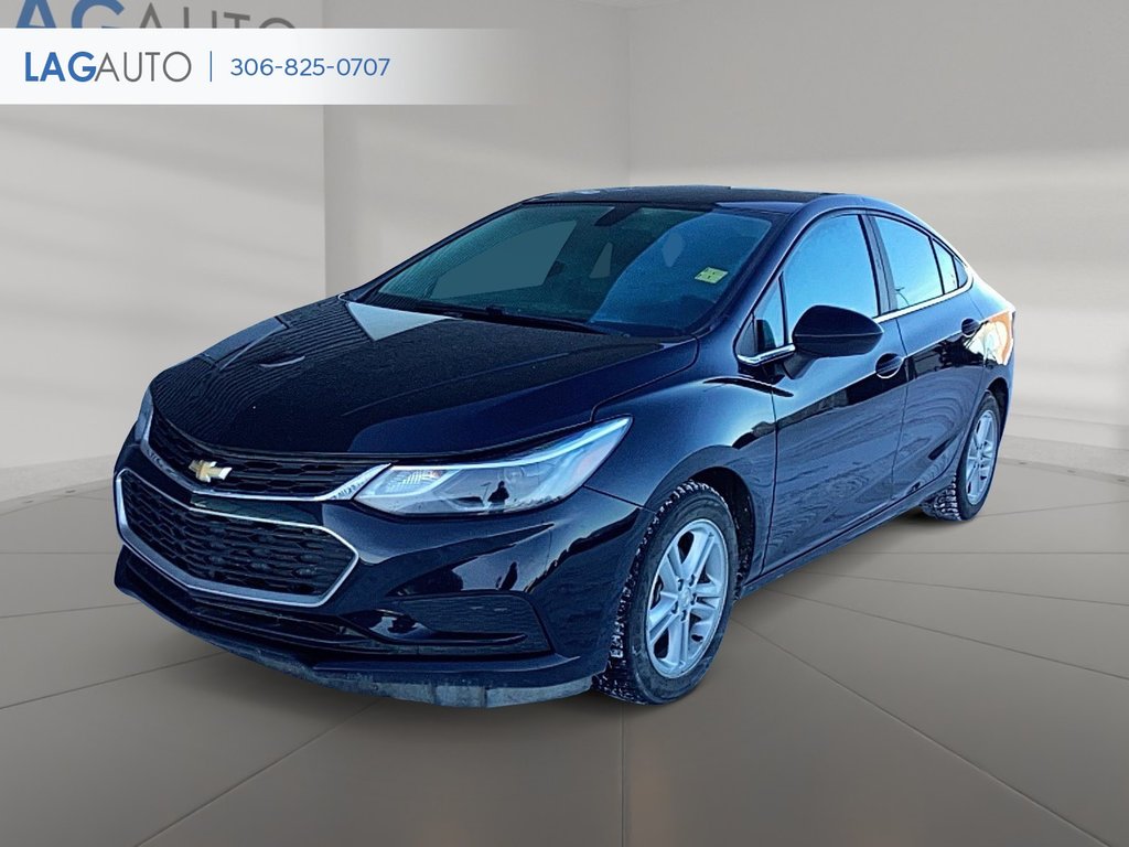 2017 Chevrolet Cruze LT in Lloydminster, Saskatchewan - 1 - w1024h768px