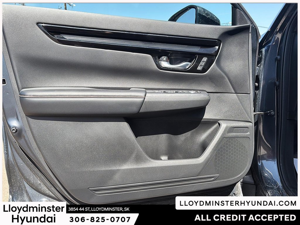 2023 Honda CR-V HYBRID Touring in Lloydminster, Saskatchewan - 12 - w1024h768px
