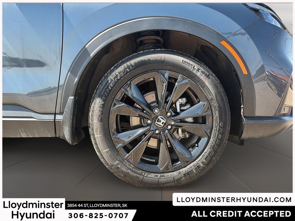 2023 Honda CR-V HYBRID Touring in Lloydminster, Saskatchewan - 11 - w1024h768px