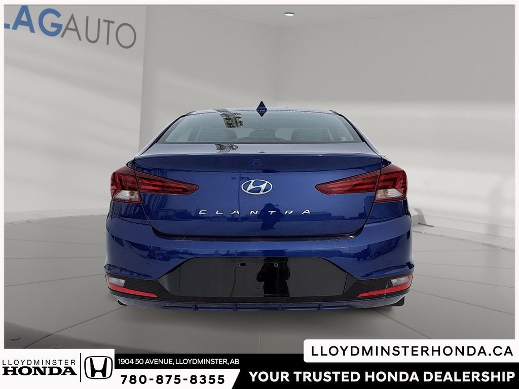 2020 Hyundai Elantra Luxury-2
