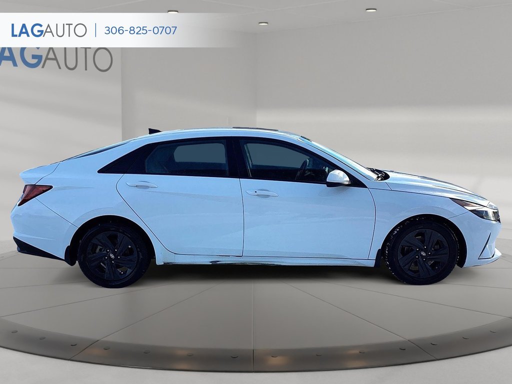 2021  Elantra Preferred in Lloydminster, Saskatchewan - 7 - w1024h768px