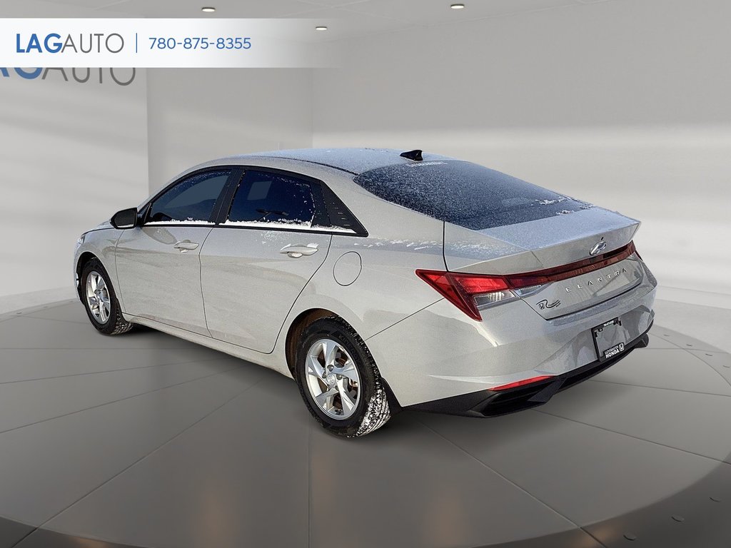 2022 Hyundai Elantra Essential in Lloydminster, Saskatchewan - 4 - w1024h768px