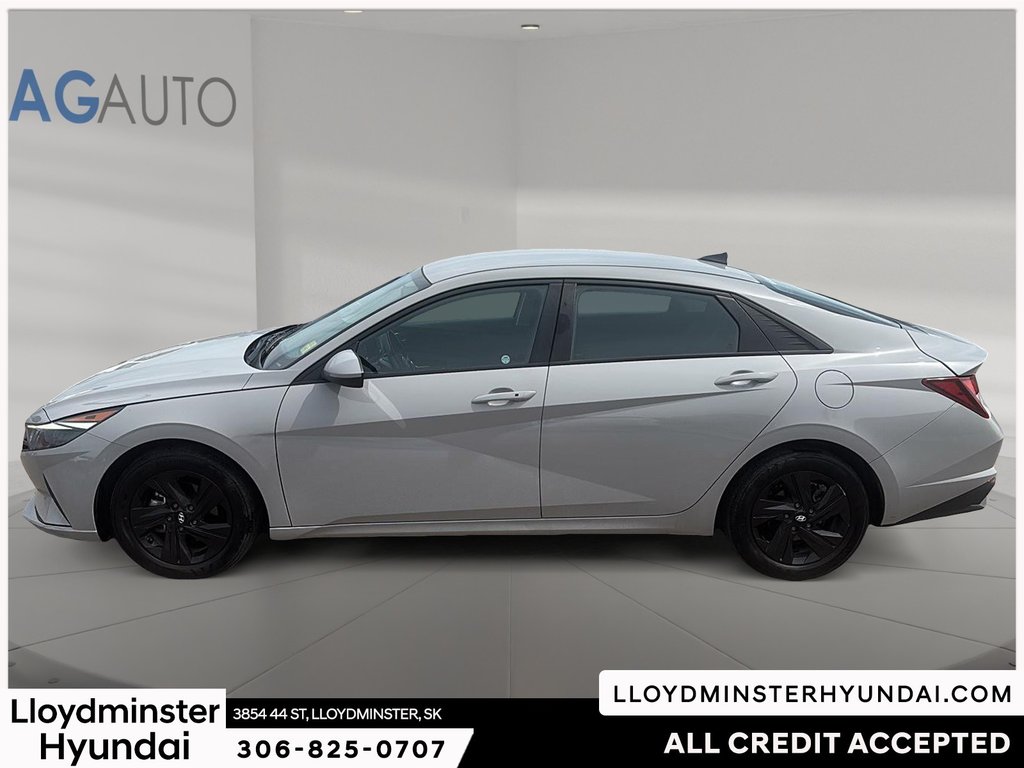 2022 Hyundai Elantra Essential in Lloydminster, Saskatchewan - 17 - w1024h768px