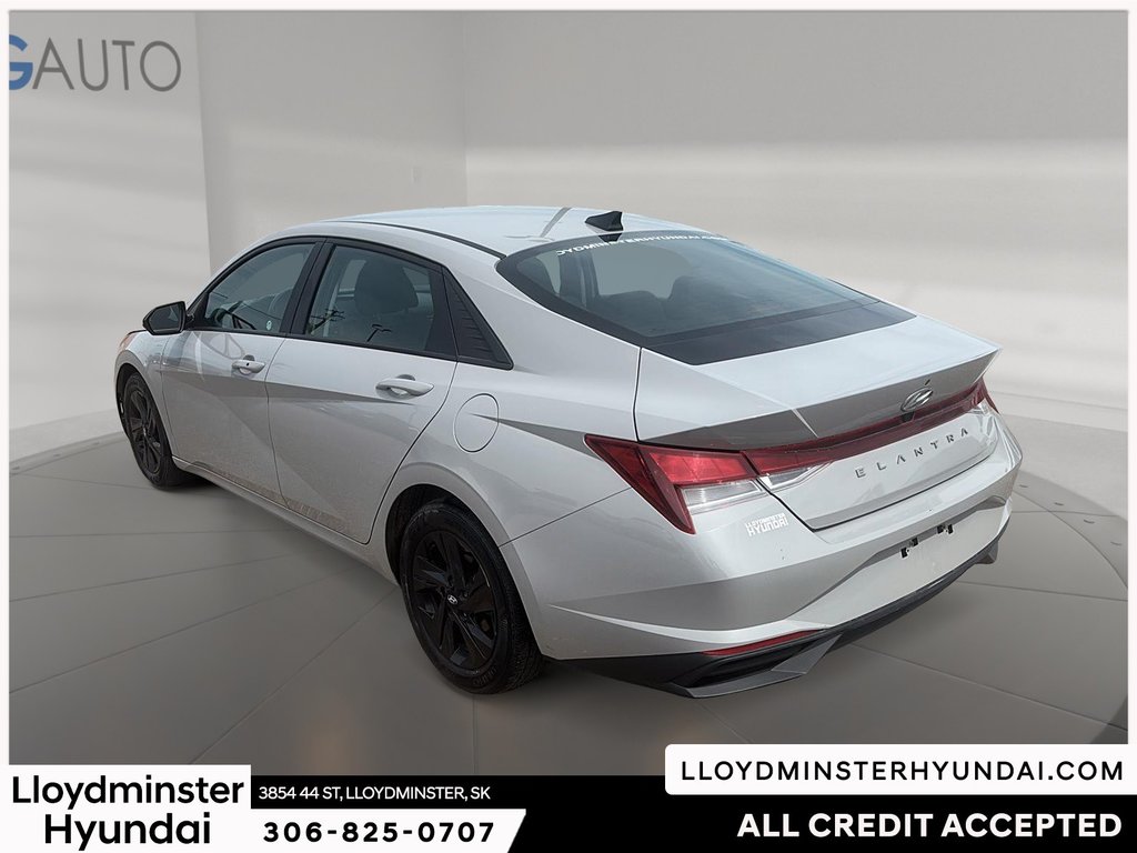 2022 Hyundai Elantra Essential in Lloydminster, Saskatchewan - 9 - w1024h768px