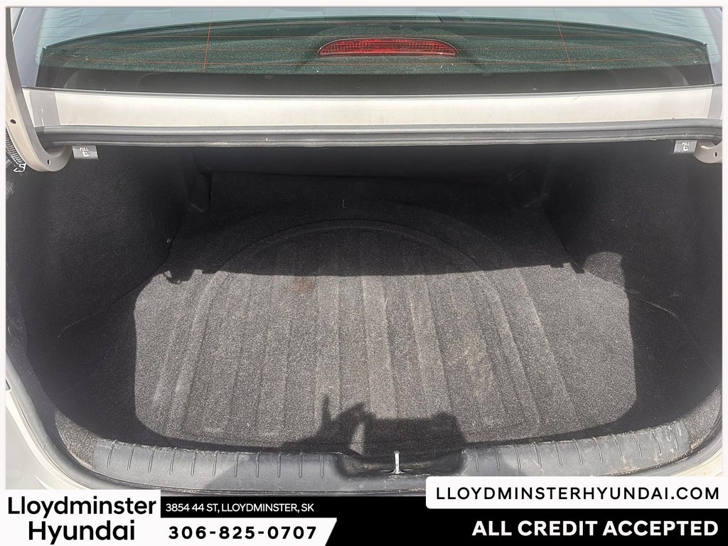 2022 Hyundai Elantra Essential in Lloydminster, Saskatchewan - 22 - w1024h768px