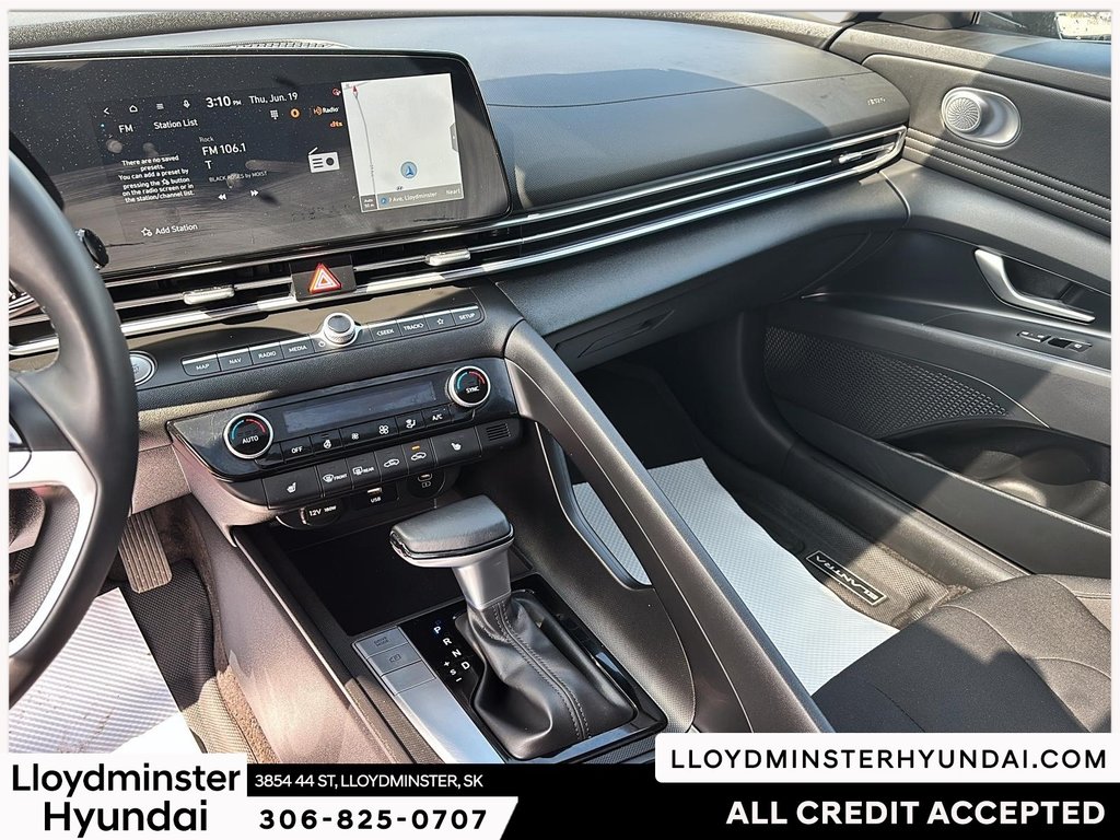 2024 Hyundai Elantra Preferred in Lloydminster, Saskatchewan - 17 - w1024h768px