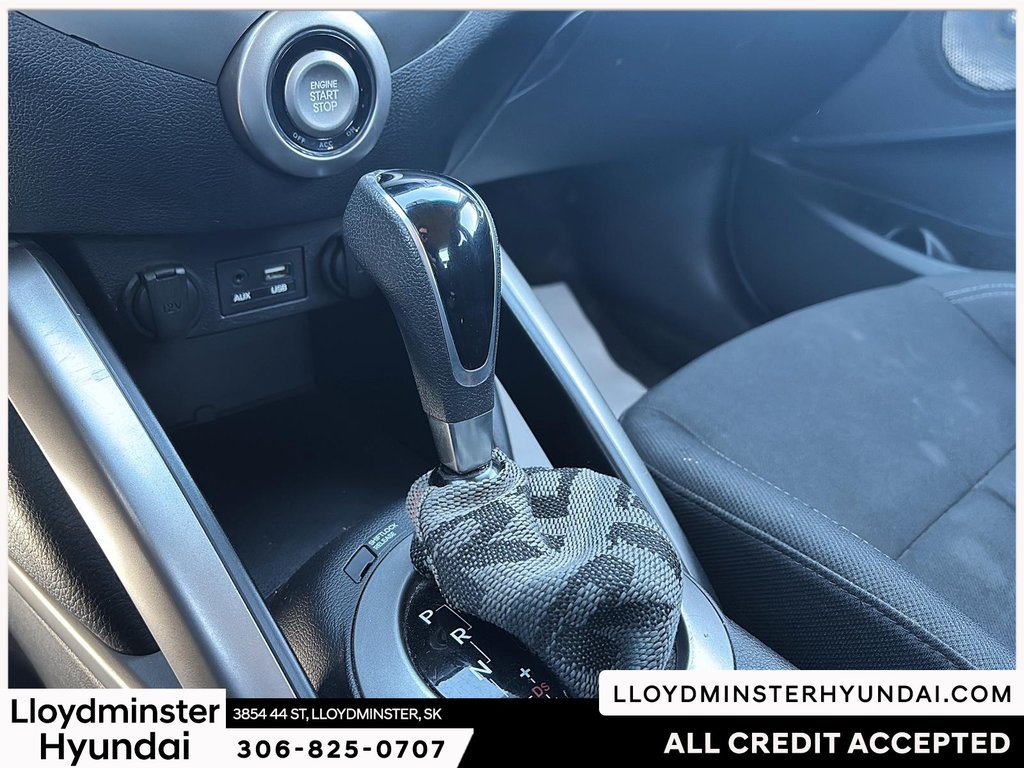 2016 Hyundai Veloster SE in Lloydminster, Saskatchewan - 21 - w1024h768px